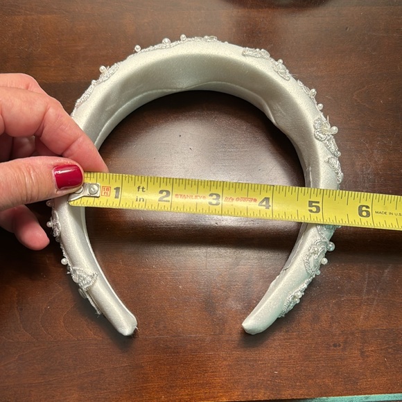 Beaded pearl headband - Picture 7 of 7